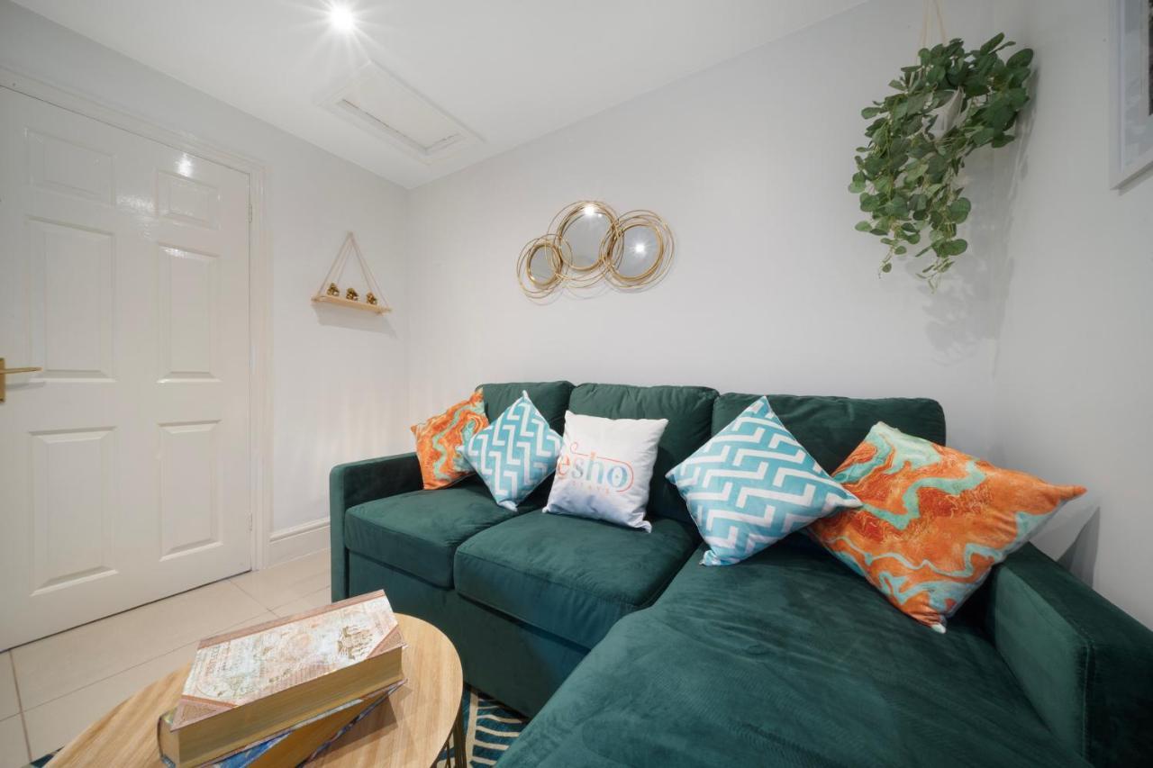 1 Bed House, Free On Street Parking, Central Gloucester Exteriér fotografie