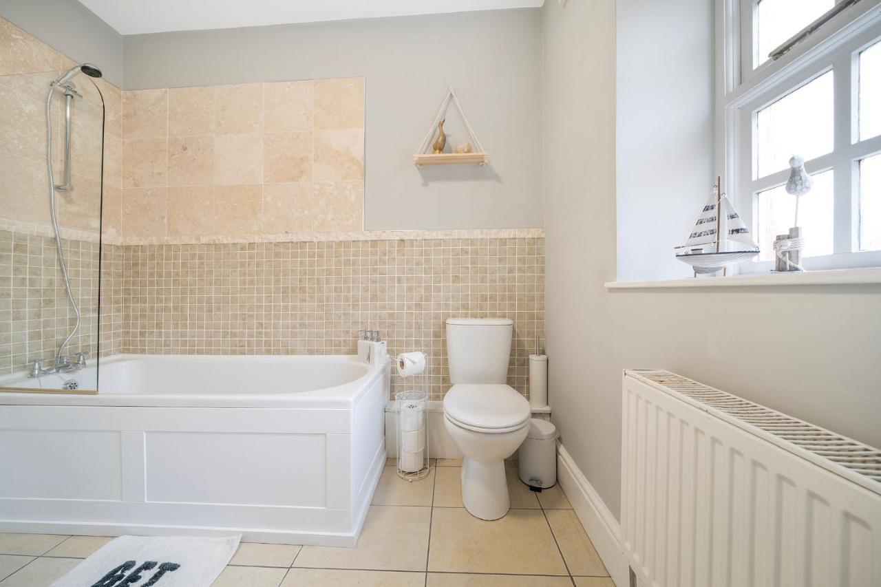 1 Bed House, Free On Street Parking, Central Gloucester Exteriér fotografie