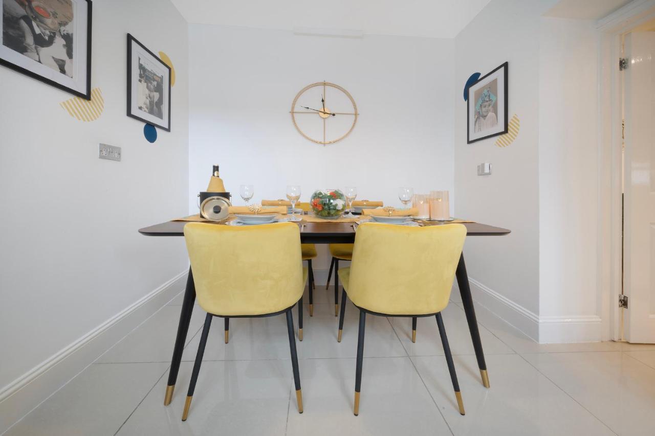 1 Bed House, Free Parking, 15 Minutes From Cheltenham Races Gloucester Exteriér fotografie